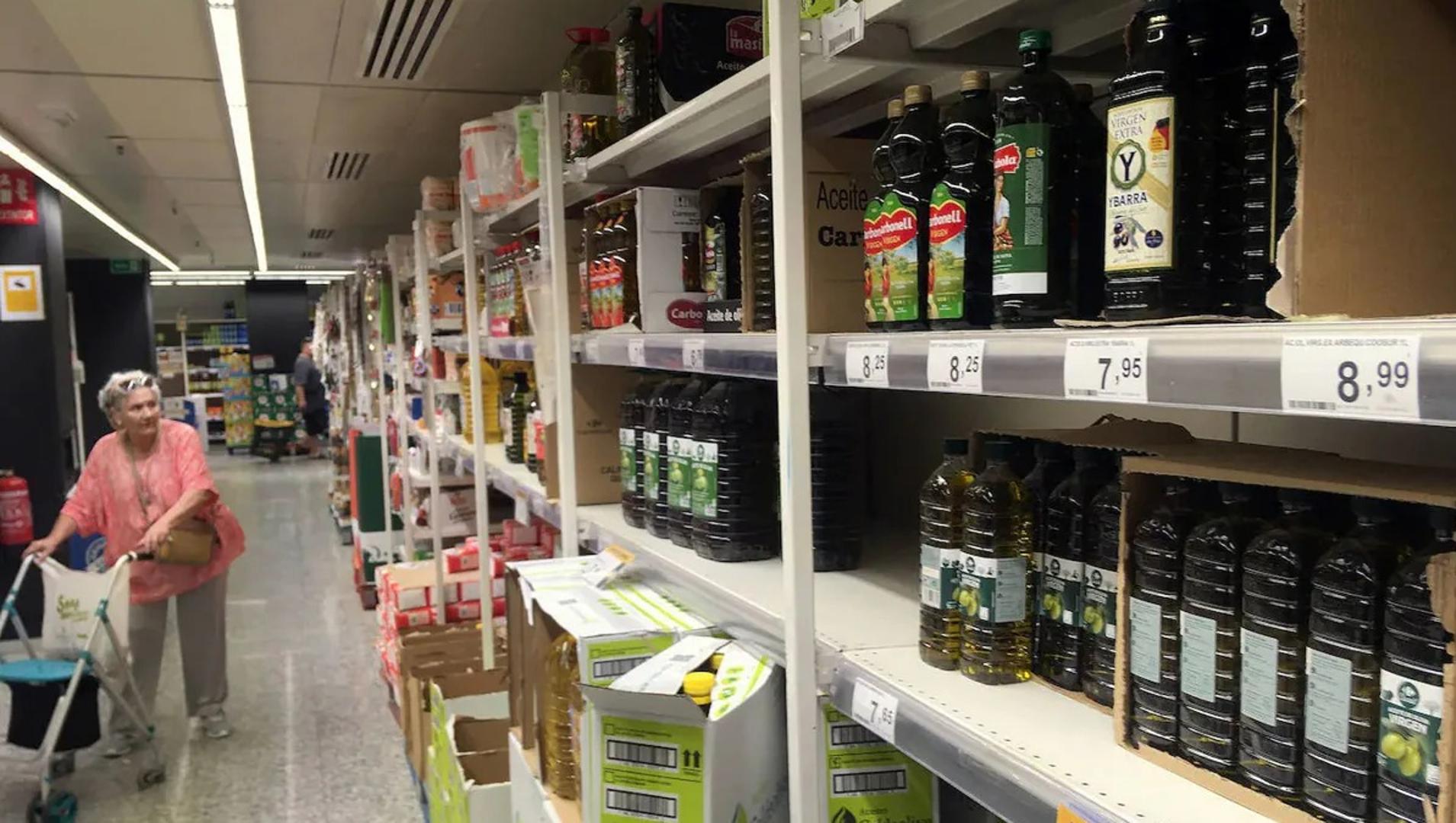 Olive oil shortage in warehouses delays expected price fall in Malaga